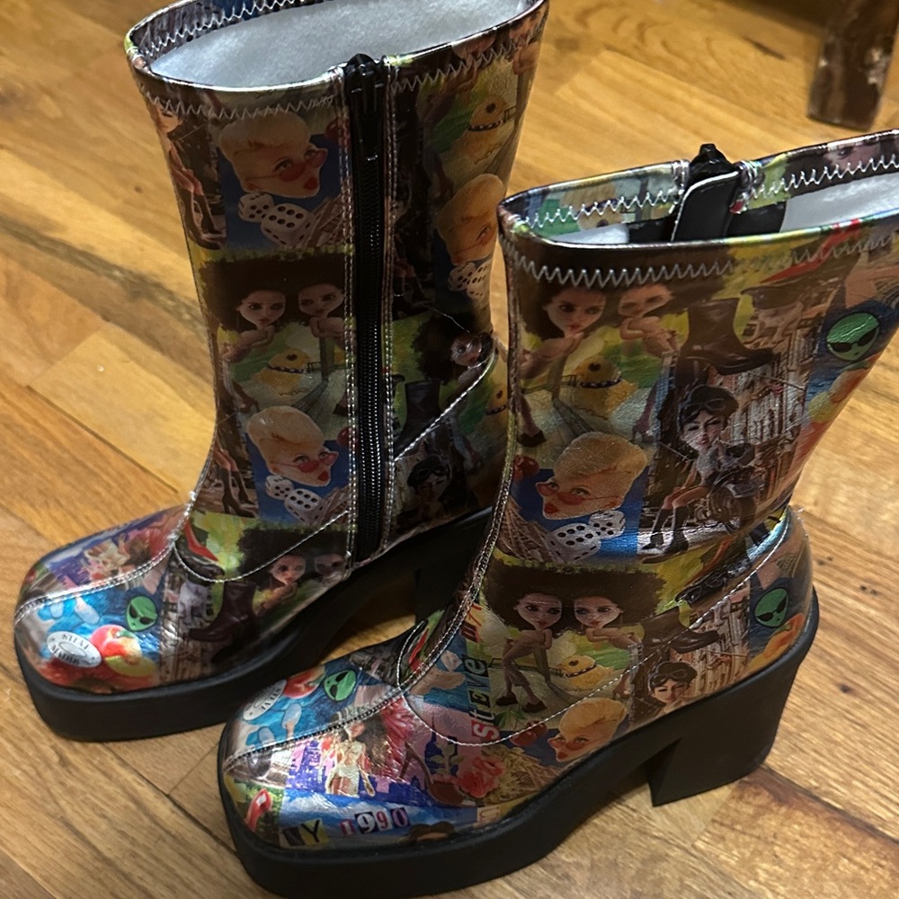 Steve Madden Multicolor Graphic Boots